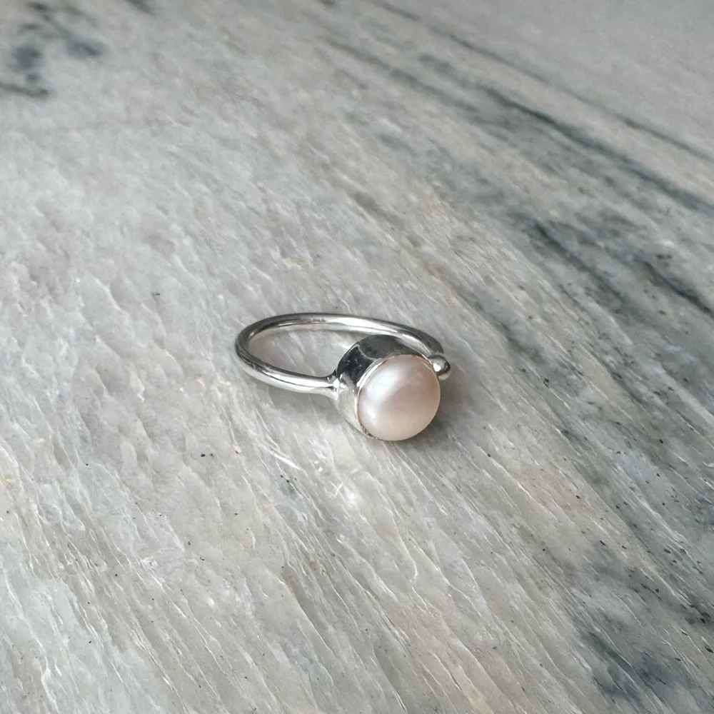 NWOT Sundance Cosmic Trail Ring, Pearl, Sterling Silver
